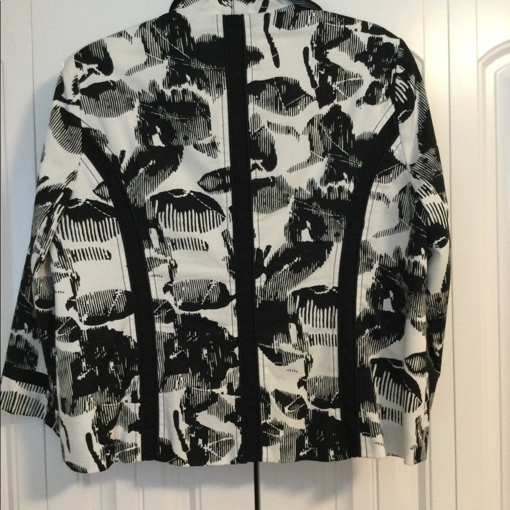 Jacket - Picture 3 of 4